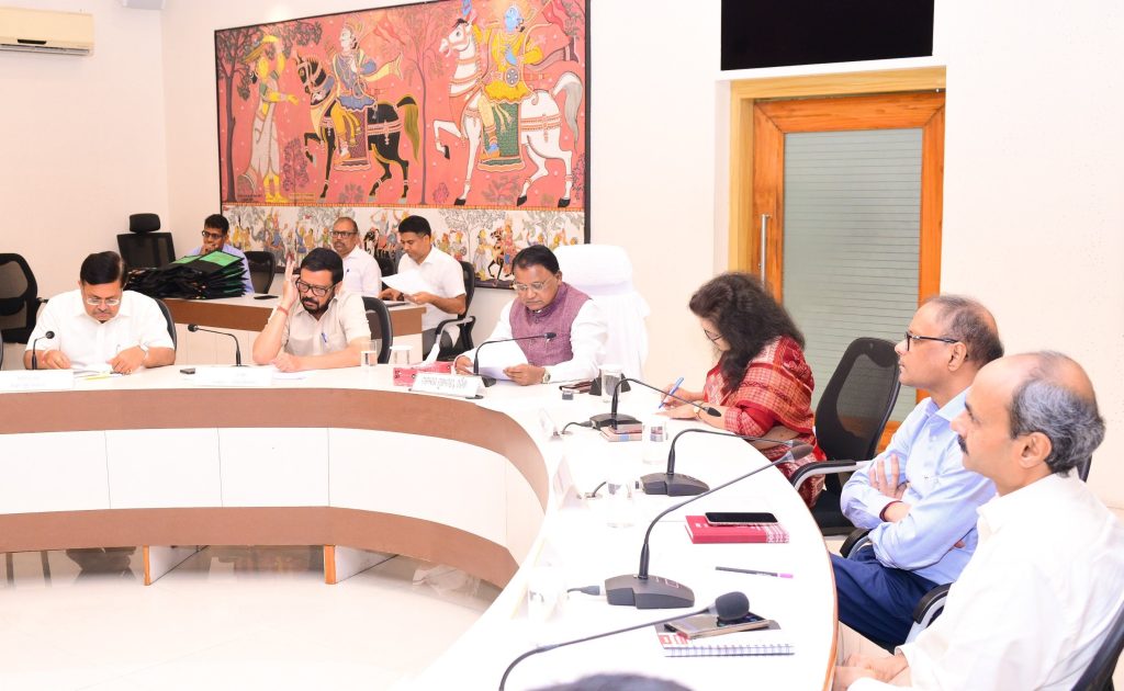 Govardhan Peeth Gets Major Boost from CM Majhi Meeting